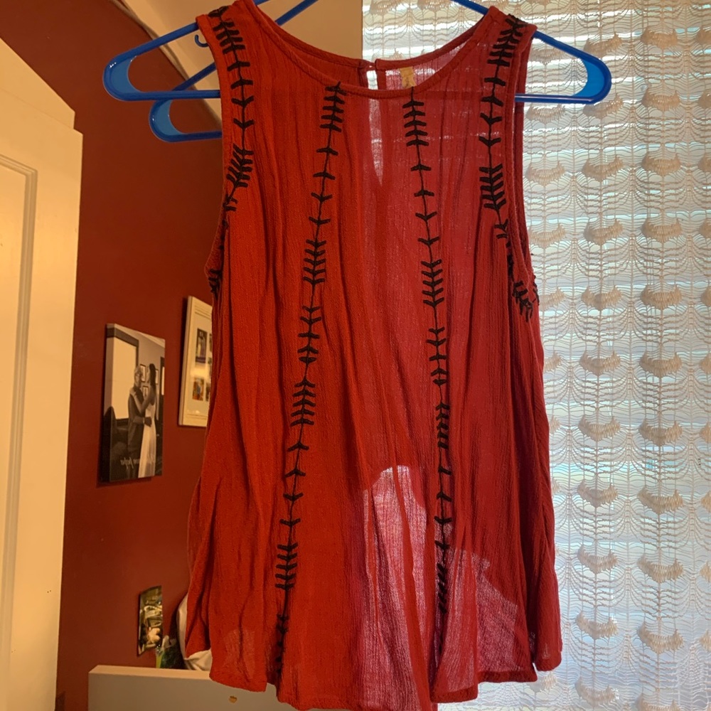 Red detailed tank top